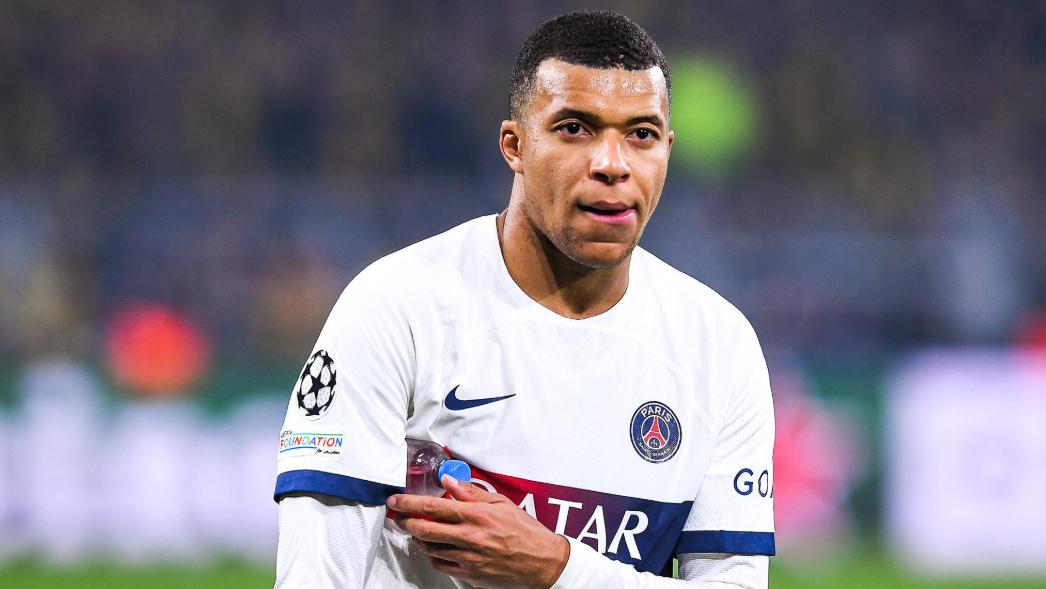 训练课后桑托斯调整名单以备欧冠;强势反弹环节打磨;球迷炸锅;心理建设被强调的简单介绍 训练课后桑托斯调整名单以备欧冠;强势反弹环节打磨;球迷炸锅;心理建设被强调的简单介绍