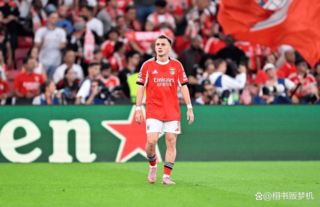 训练课后桑托斯调整名单以备欧冠;强势反弹环节打磨;球迷炸锅;心理建设被强调的简单介绍 训练课后桑托斯调整名单以备欧冠;强势反弹环节打磨;球迷炸锅;心理建设被强调的简单介绍