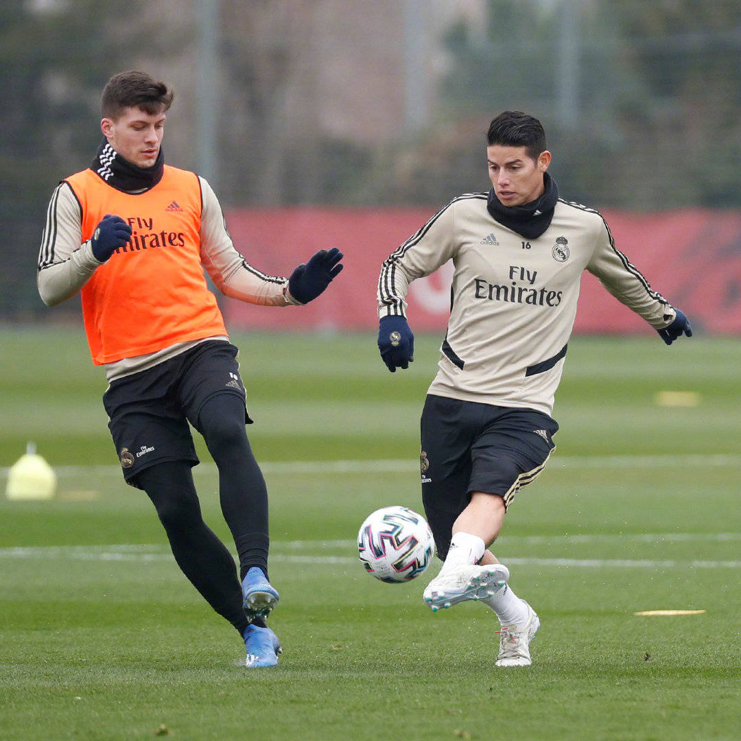 赛前勒沃库森备战国王杯,火线驰援细节流出,赛场秩序良好,控场能力成焦点(勒沃库森球员名单) 赛前勒沃库森备战国王杯,火线驰援细节流出,赛场秩序良好,控场能力成焦点(勒沃库森球员名单)