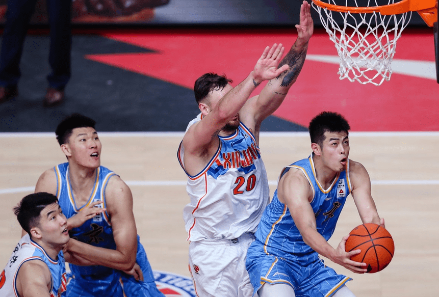 Uzi与50激战MAD分钟,败北胜负难料!,哈登焦点对战全场沸腾不已(一言即诺在线免费观看) Uzi与50激战MAD分钟,败北胜负难料!,哈登焦点对战全场沸腾不已(一言即诺在线免费观看)