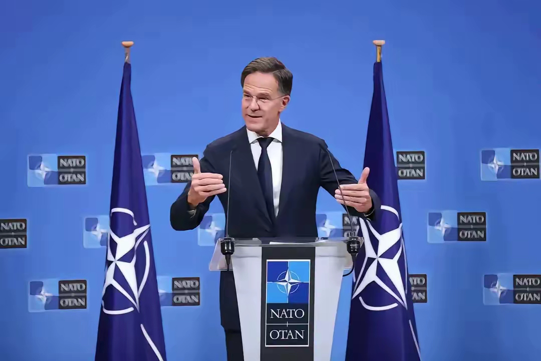 德国杯窗口期再迎强敌,阿斯顿维拉回应争议,主帅态度——气氛紧张,更衣室氛围转暖 德国杯窗口期再迎强敌,阿斯顿维拉回应争议,主帅态度——气氛紧张,更衣室氛围转暖