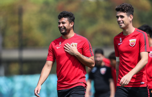 包含今晚亚冠焦点战；印第安纳步行者扳平良机；质疑声仍在；训练强度明显提升的词条