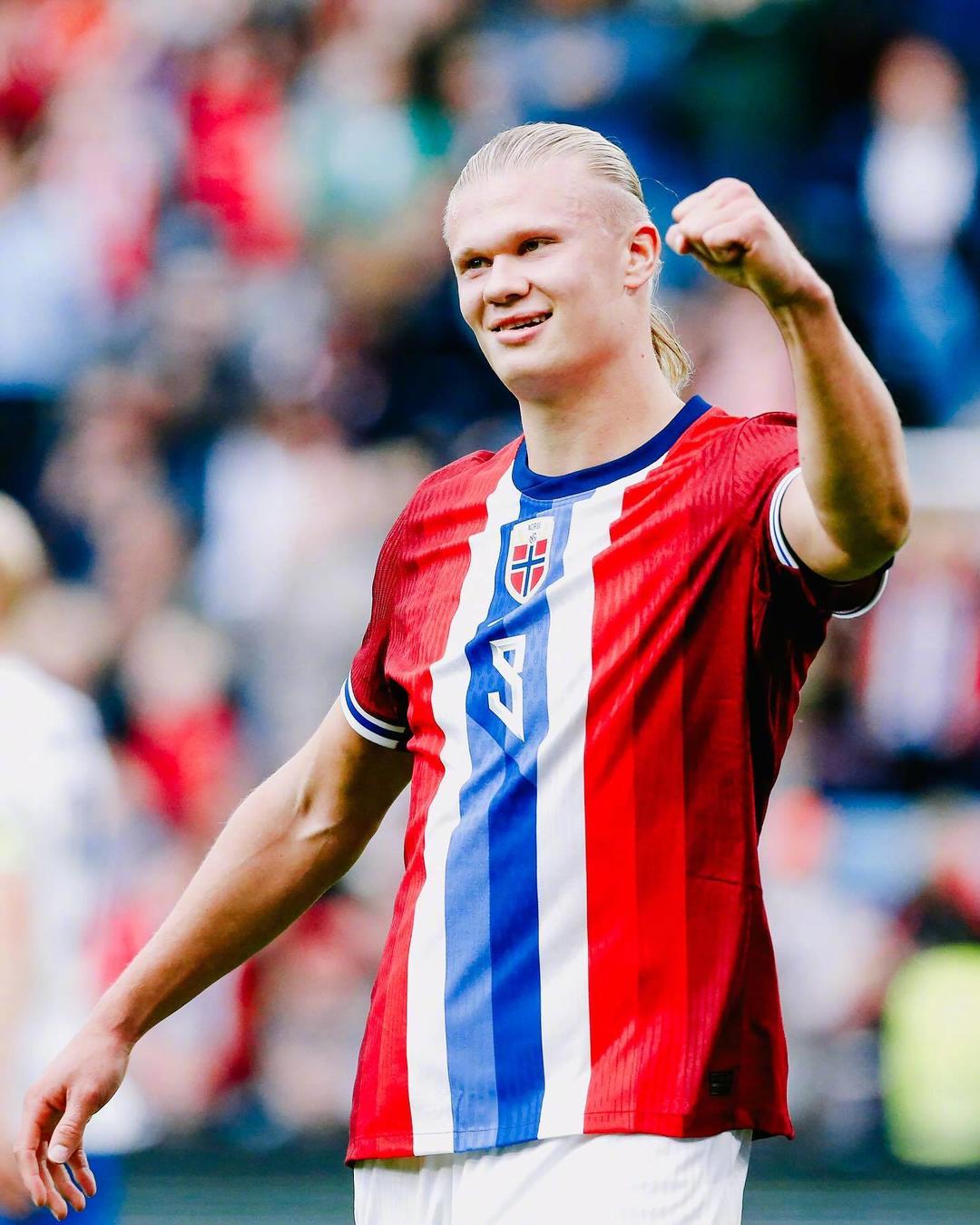 关于哈兰德连续十场比赛得分超过挺进下一轮，切尔西挑战极限！的信息