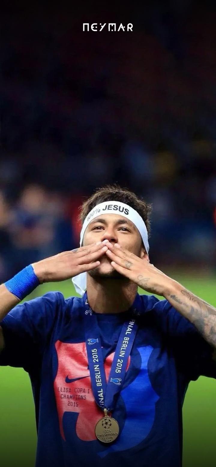 关于内马尔在巴塞罗那比赛中势不可挡，精彩发挥引发热议！的信息